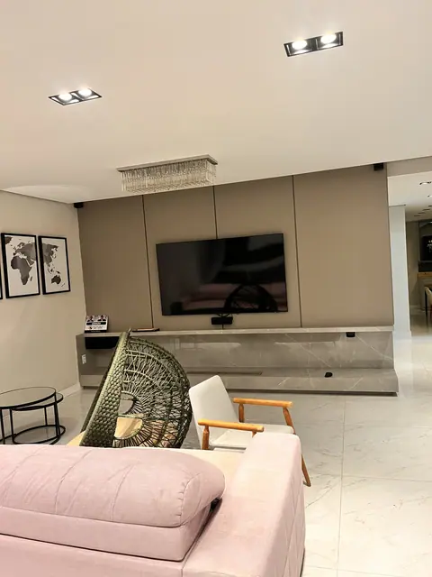 Apartamento alto padrão com 3 suítes, mobiliado – Santa Maria